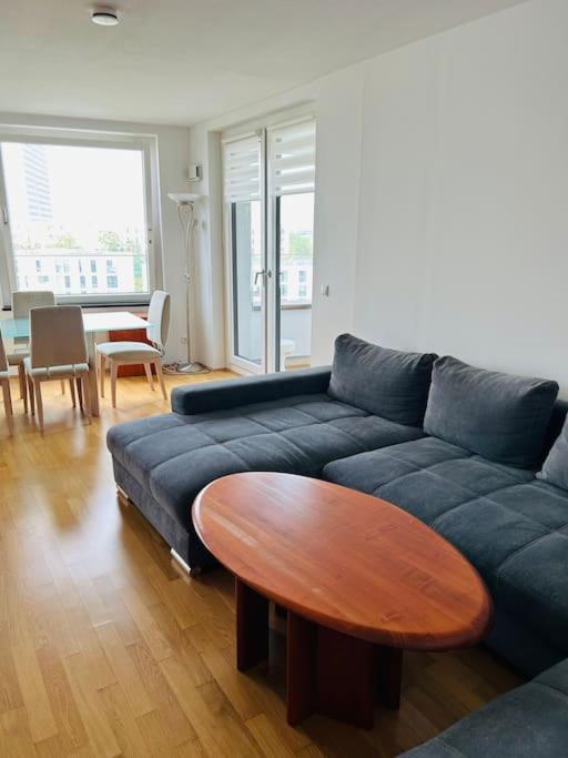 Apartment Gemutliche 3-zimmer *